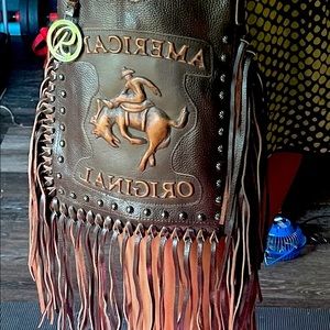 Raviani American Original concealed pocket crossbody